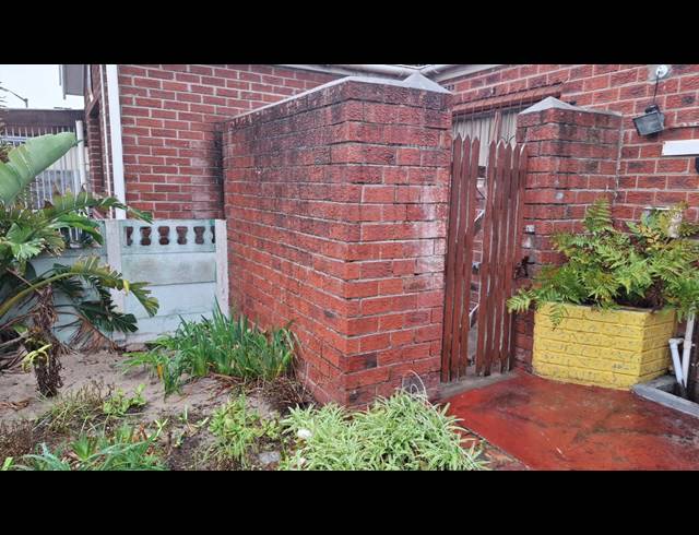 3 BEDROOM FREEHOLD FOR SALE IN WESTRIDGE